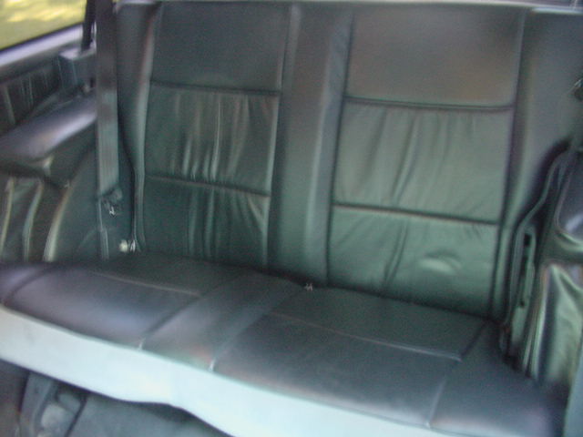 tyrearseat-0901.JPG